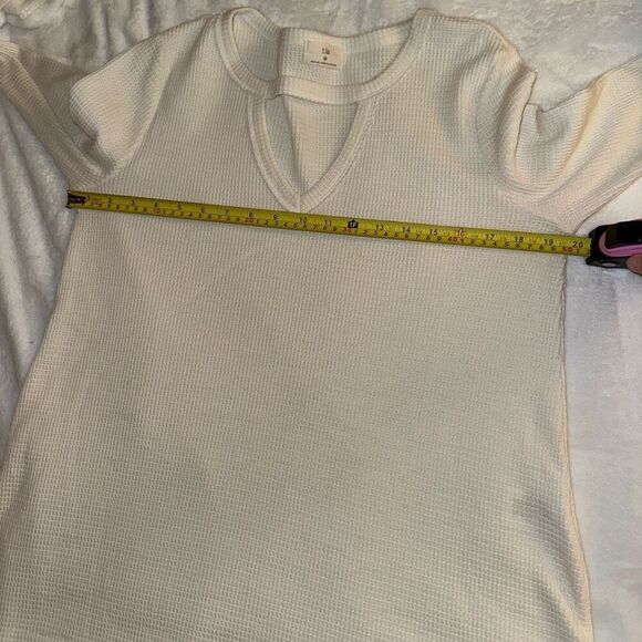 Anthropologie T.La Cream White Keyhole Thermal Waffle Long Sleeve XS EUC - Picture 8 of 11